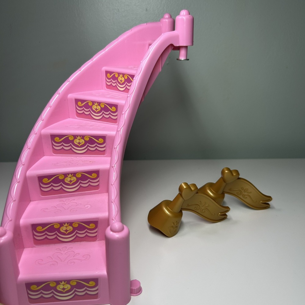 GoGo Smart Friends Enchanted Palace Castle Replacement Stairs & Flags Parts Only
